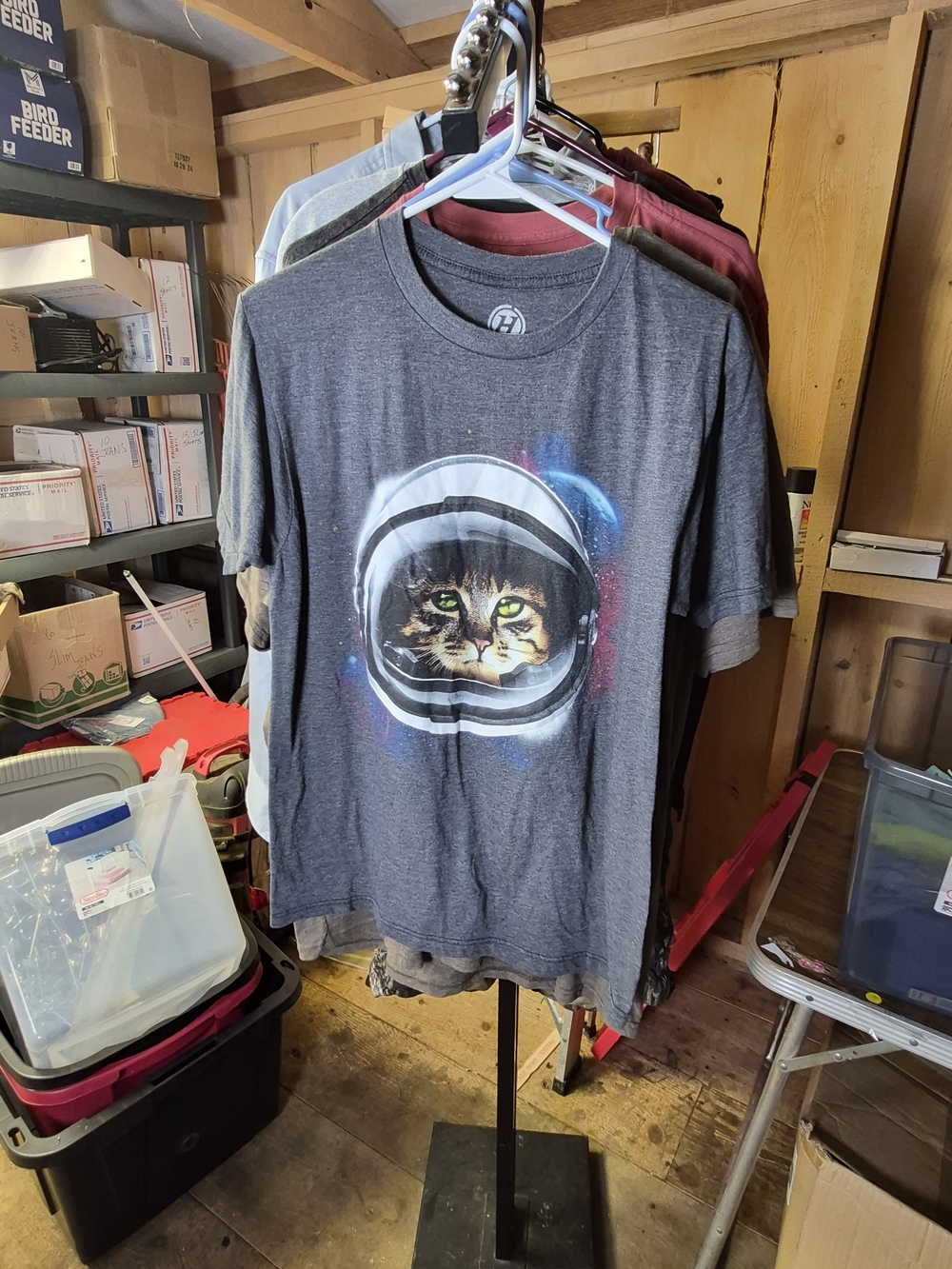 Hybrid & company Gray Cat Astronaut Graphic T-Shirt Bin 57